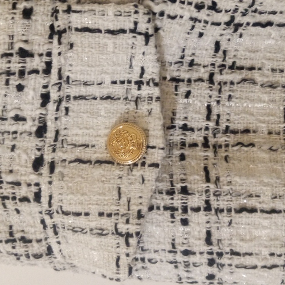 CUPSHE WOVEN WHITE AND BLACK PLAID MINI SKIRT SIZE LARGE NWT - Picture 7 of 10